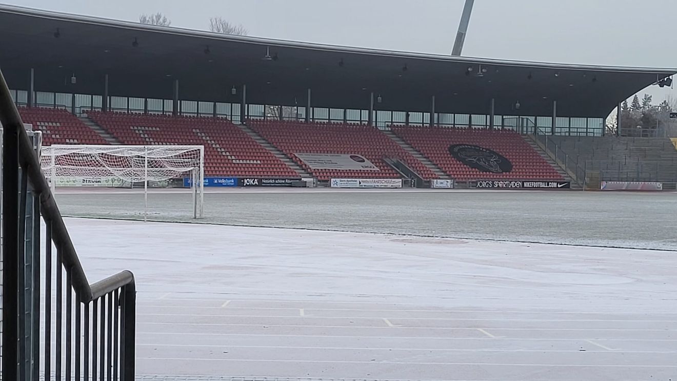 Eis und Schnee im Auestadion Eis und Schnee im Auestadion