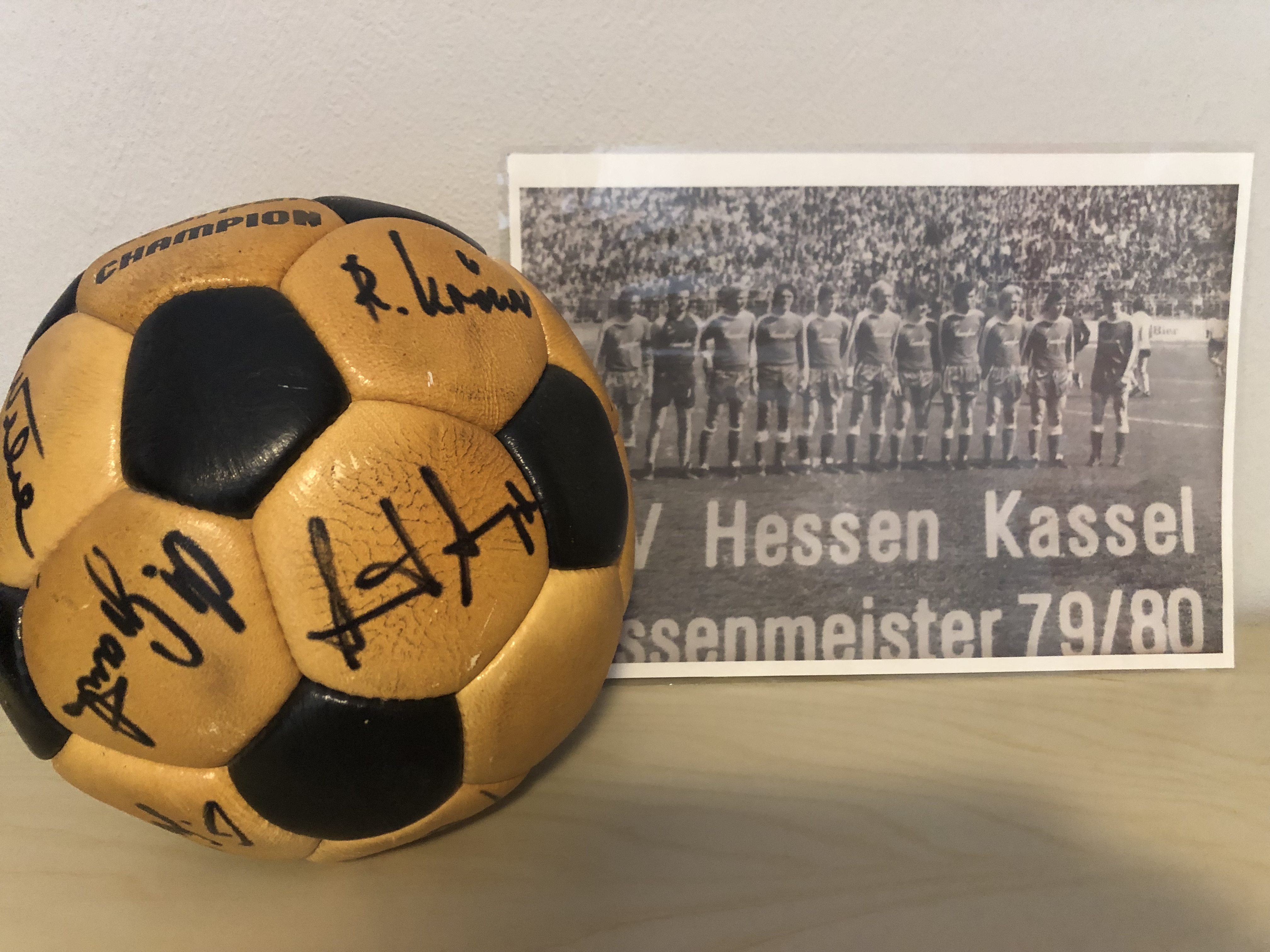 Auktion Signierter Ball 1979/80 Auktion Signierter Ball 1979/80