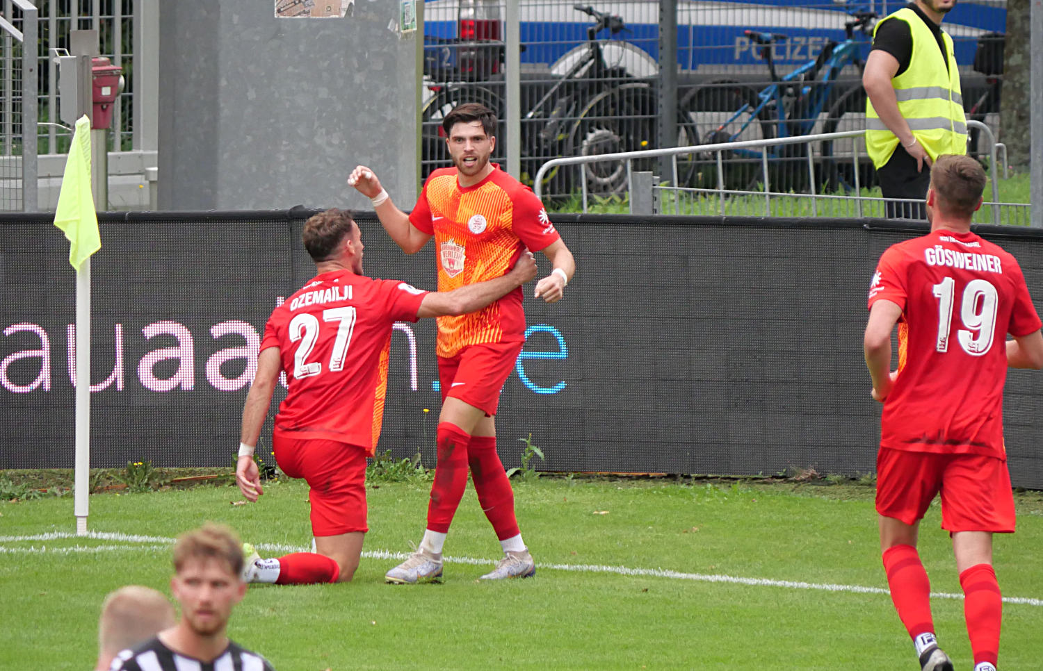 VfR Aalen - KSV Hessen Kassel, Torjubel, Zografakis, Dzemailji VfR Aalen - KSV Hessen Kassel, Torjubel, Zografakis, Dzemailji