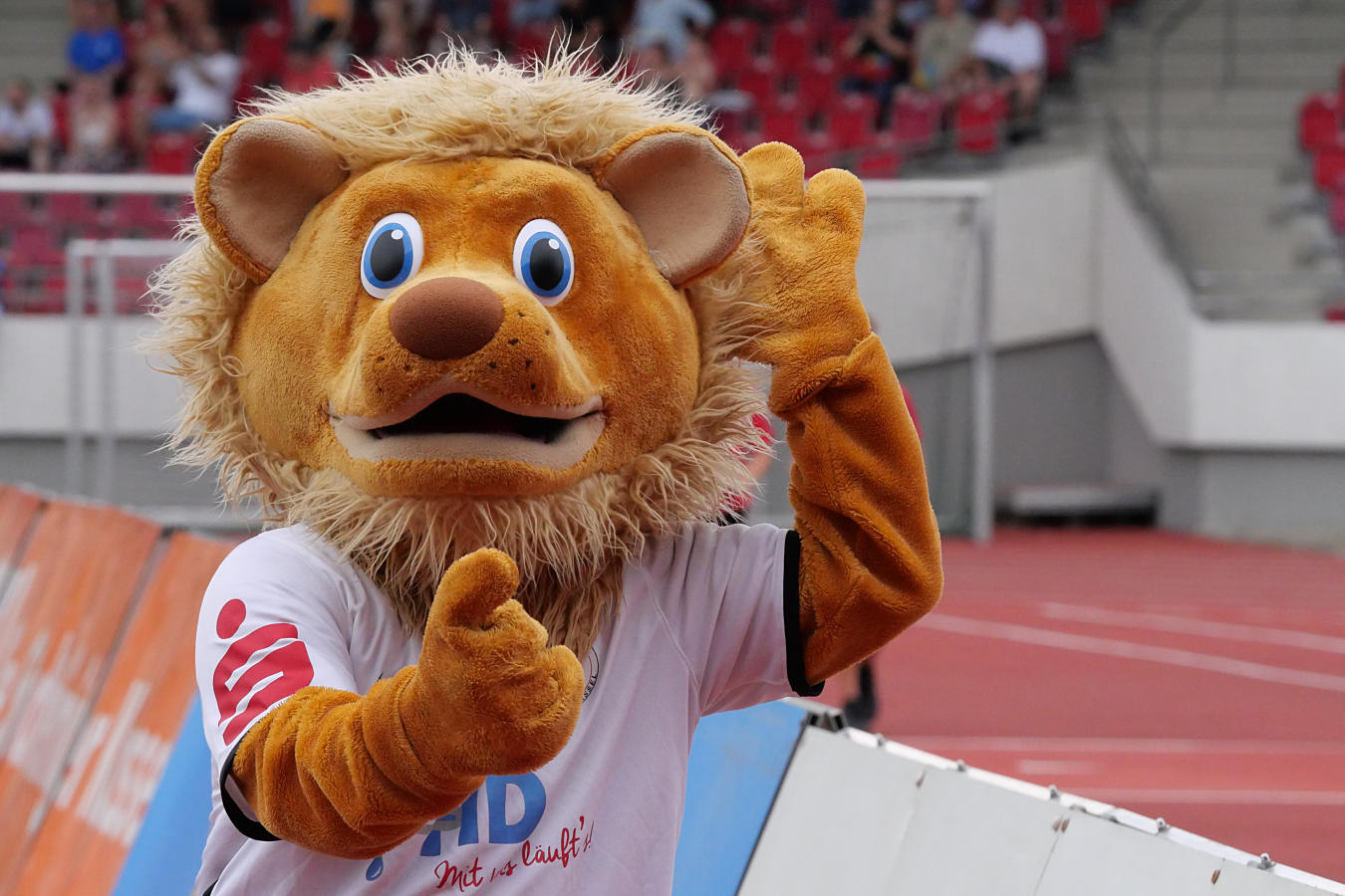 KSV Hessen Kassel - Stuttgarter Kickers, Maskottchen Totti KSV Hessen Kassel - Stuttgarter Kickers, Maskottchen Totti