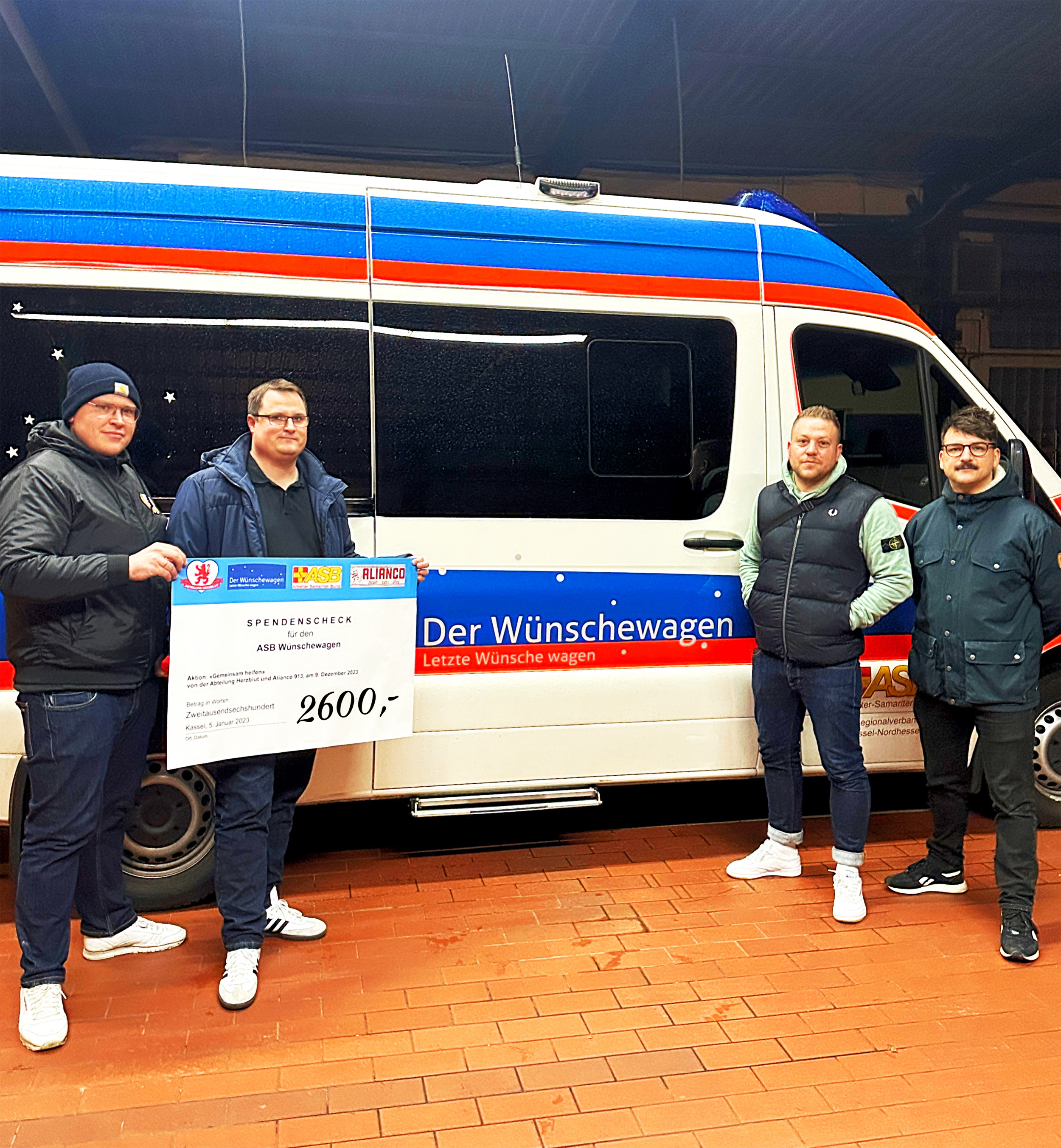 Spendenübergabe Sammelaktion an ASB-Wünschewagen