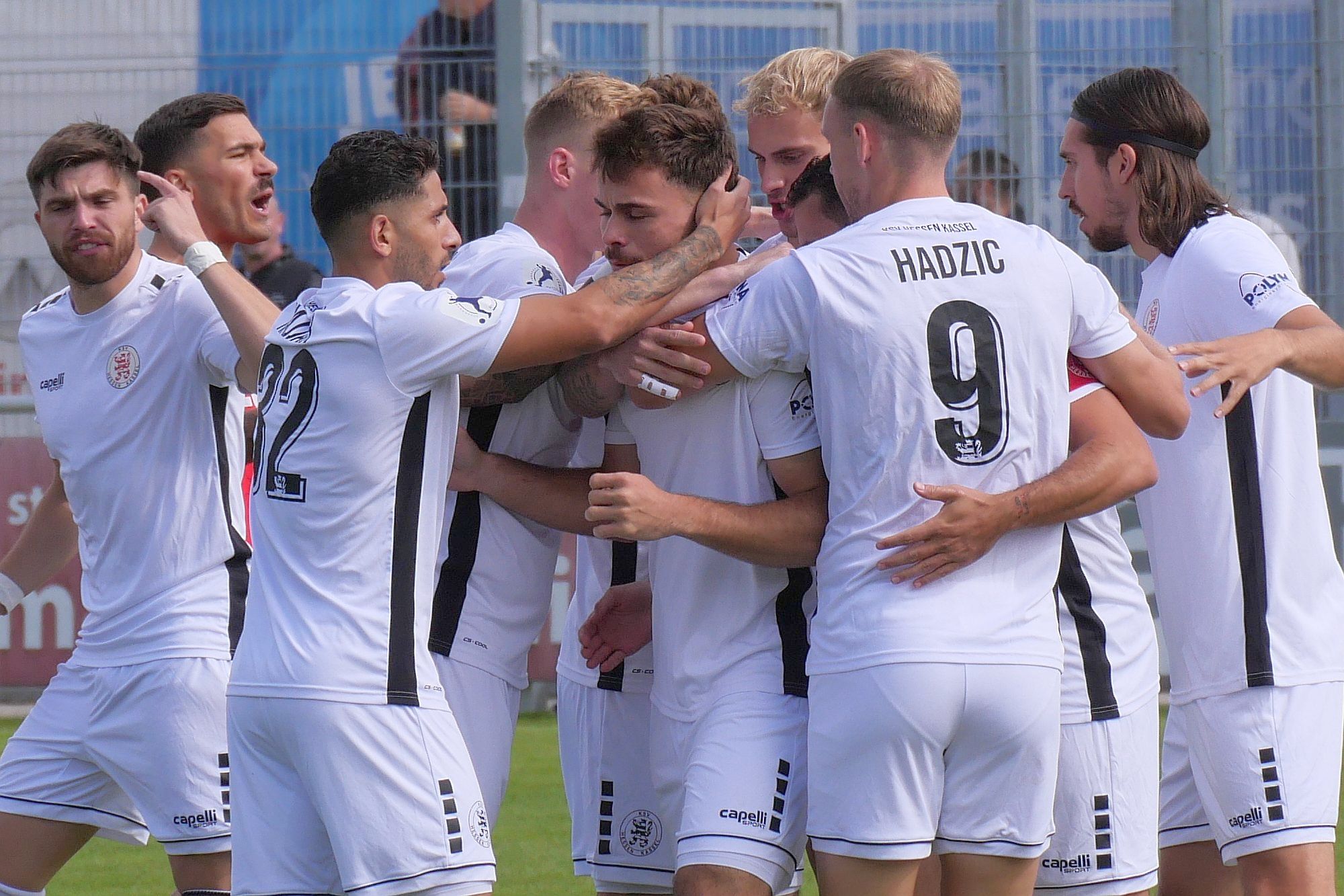 1. Göppinger SV - KSV Hessen Kassel, Torjubel 1:0 Sturm 1. Göppinger SV - KSV Hessen Kassel, Torjubel 1:0 Sturm