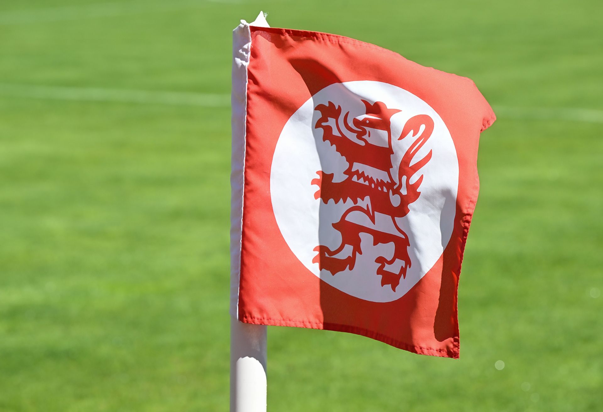 KSV Hessen Kassel, Bahlingen SC, Endstand 2:0, Eckfahne