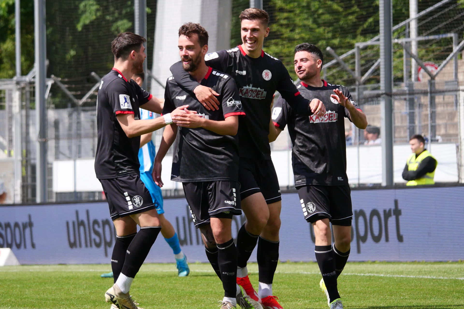 Stuttgarter Kickers - KSV Hessen Kassel, Torjubel 3:0, Hingerl