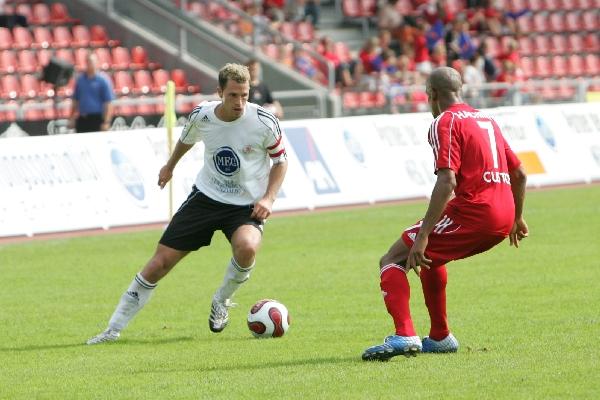 li. Denis Berger ( Kassel) und re. Bruno Custos ( Unterhaching)