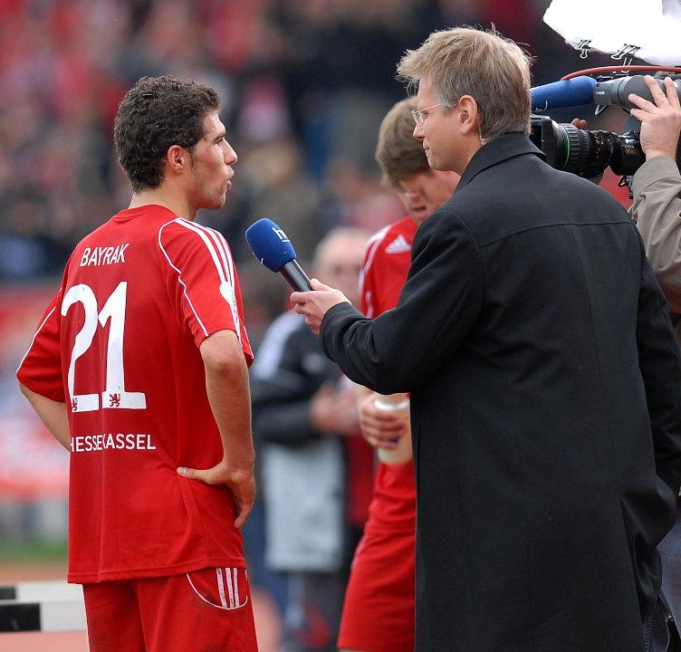 Serdar Bayrak (KSV Hessen Kassel) im HR-Interview mit Heiko Neumann 