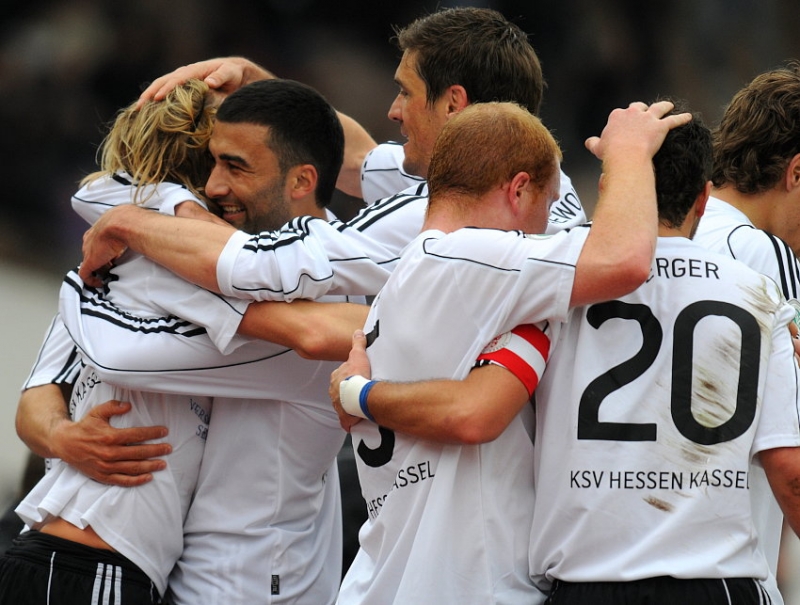 Jubel und Freude nach dem 1:0 durch Daniel Beyer