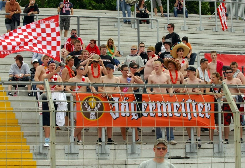 Etwa 50 KSV-Fans waren nach Oggersheim mitgereist