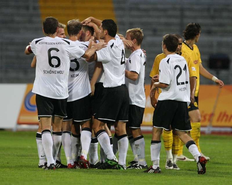 KSV-BVB: Torjubel zum 1:1 Ausgleich durch Thorsten Bauer