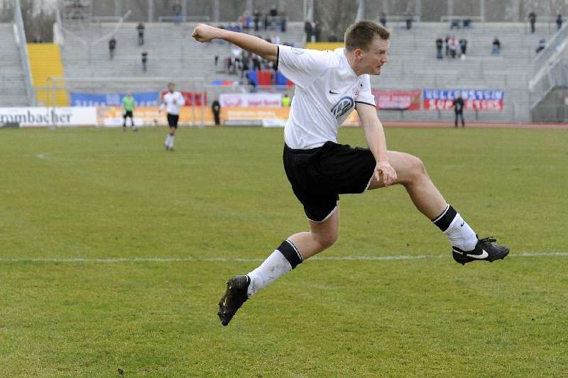 KSV Hessen - FC Heidenheim: Thorsten Bauer