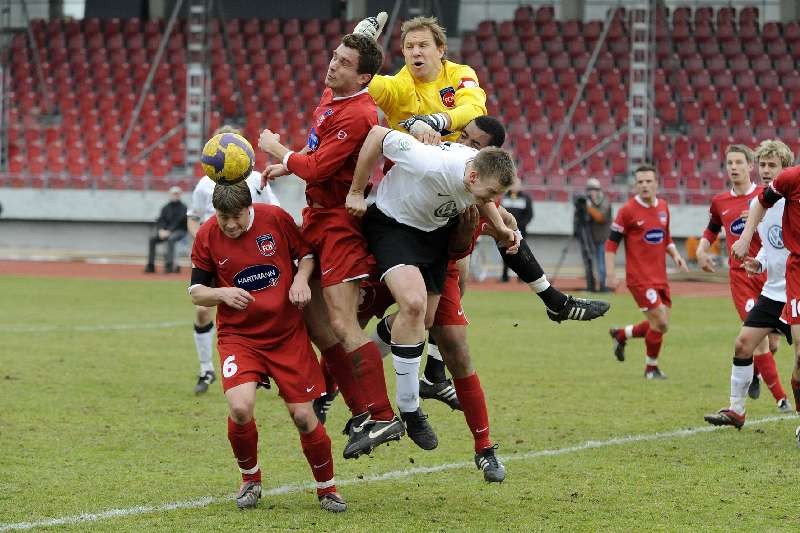 KSV Hessen - FC Heidenheim: Thorsten Bauer