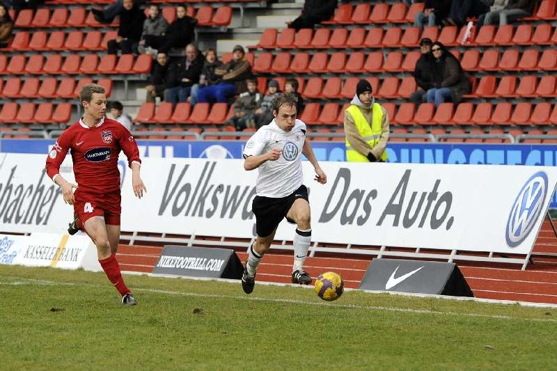 KSV Hessen - FC Heidenheim: Dennis Tornieporth