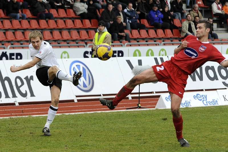 KSV Hessen - FC Heidenheim: Dennis Tornieporth