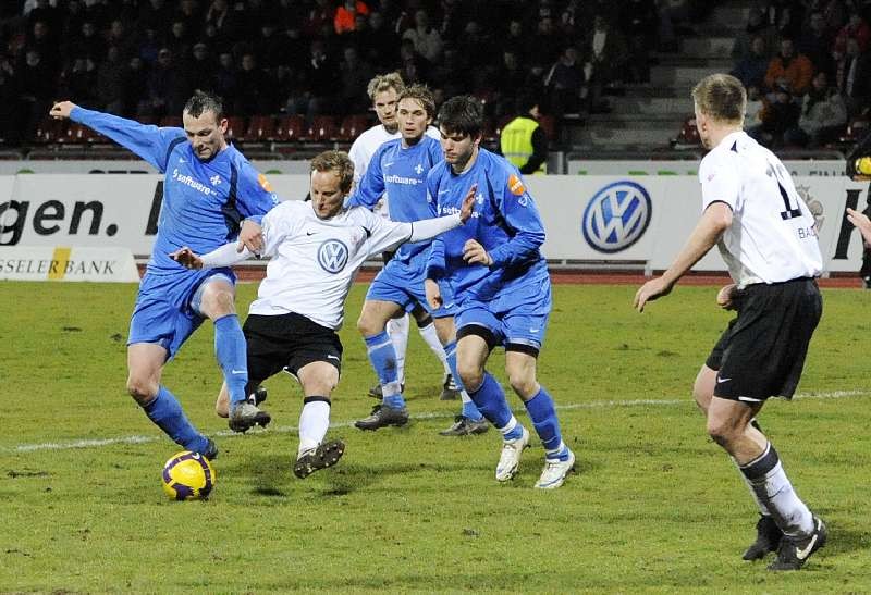 KSV Hessen - SV Darmstadt 98: Rene Ochs und Thorsten Bauer