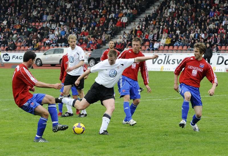 KSV Hessen - SpVgg Unterhaching II: Enrico Gaede und Thorsten Bauer