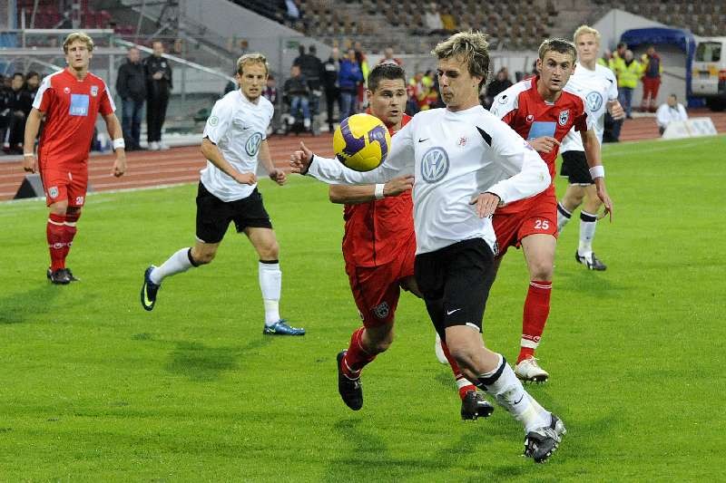 KSV Hessen - SSV Ulm: Kevin Wölk, im Hintergrund Rene Ochs