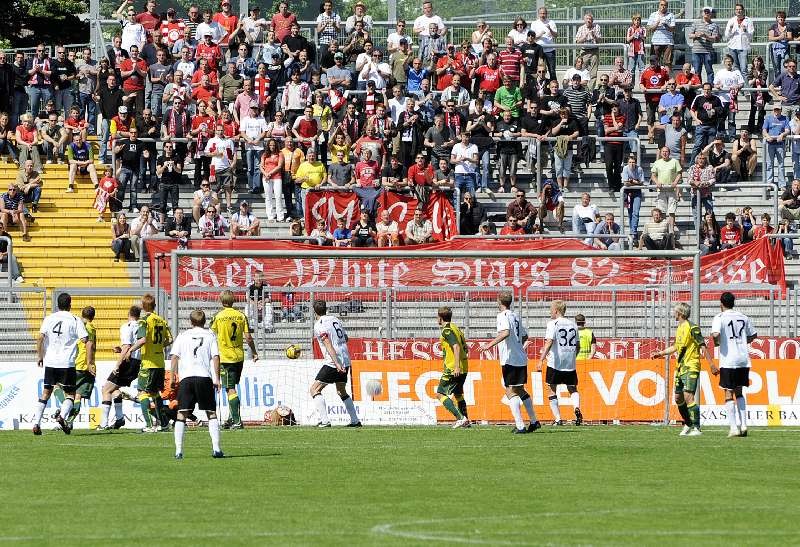 KSV Hessen - 1860 München II: Schuss auf Tor