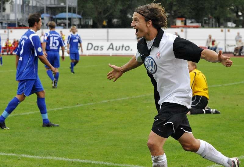 KSV Hessen - SC Pfullendorf: Jubel Marcel Stadel

