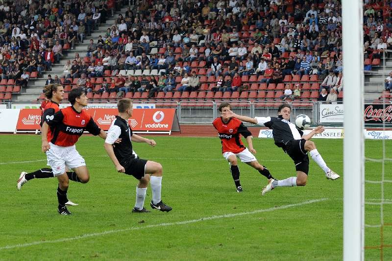 KSV Hessen - Eintracht Frankfurt II: Thorsten Bauer und Marcel Stadel