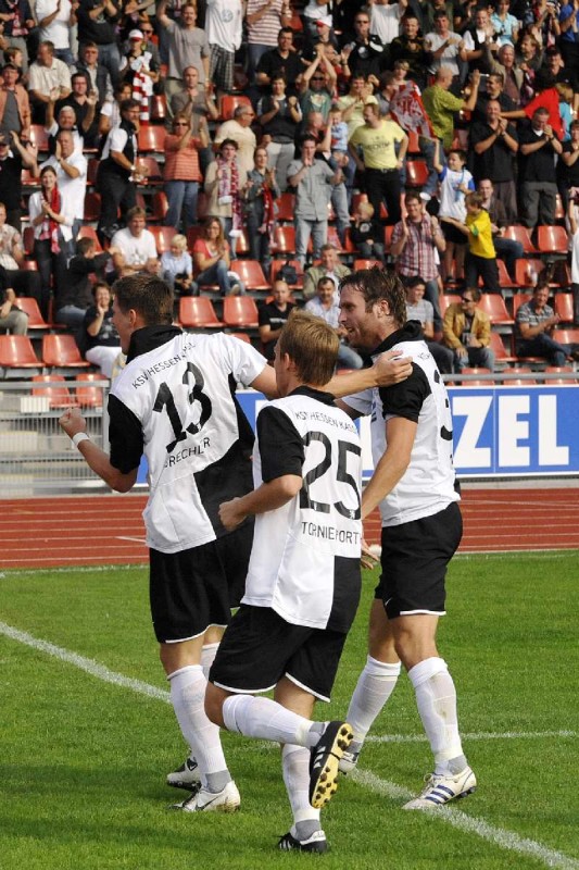 KSV Hessen - Eintracht Frankfurt II: Thomas Brechler, Dennis Tornieporth, Markus Unger