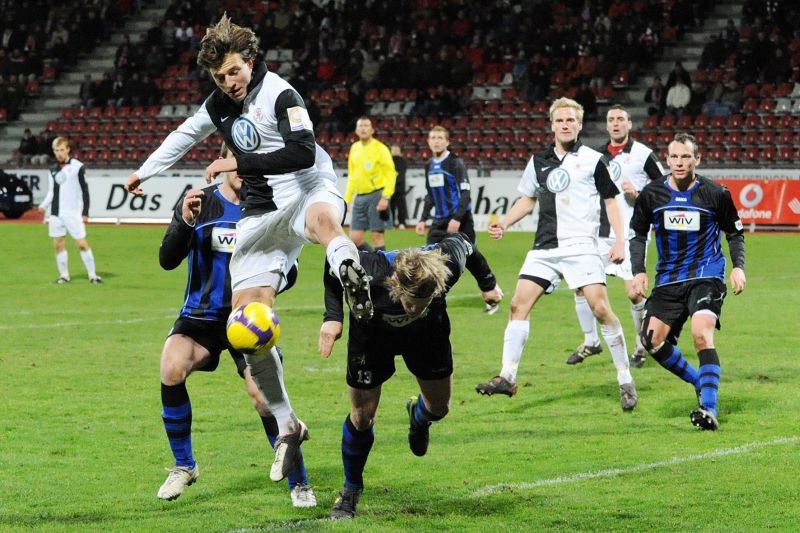 KSV Hessen - SpVgg Weiden: Dennis Tornieporth, Marcel Stadel, Sebastian Gundelach, Michael Zepek