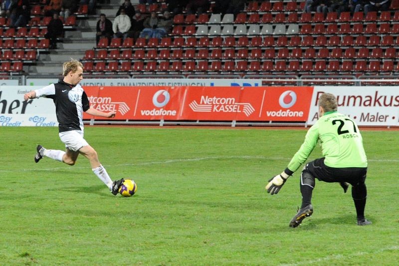 KSV Hessen - SpVgg Weiden: Dennis Tornieporth