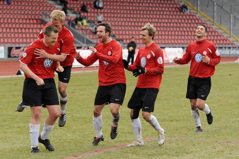 KSV Hessen - Greuther Fürth II: Jubel bei Bauer, Gundelach, Unger, Wölk, Latifi