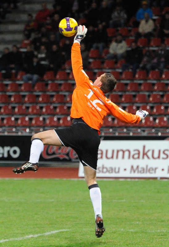 KSV Hessen - Karlsruher SC II: Tobias Wolf