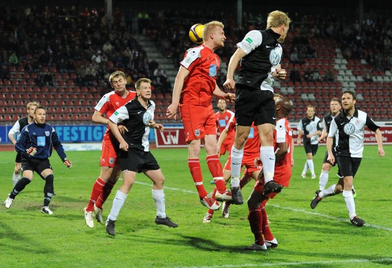 KSV Hessen - SSV Ulm 1846: Enrico Gaede, Thorsten Bauer, Sebastian Gundelach, Rene Ochs, Thomas Brechler, Markus Unger