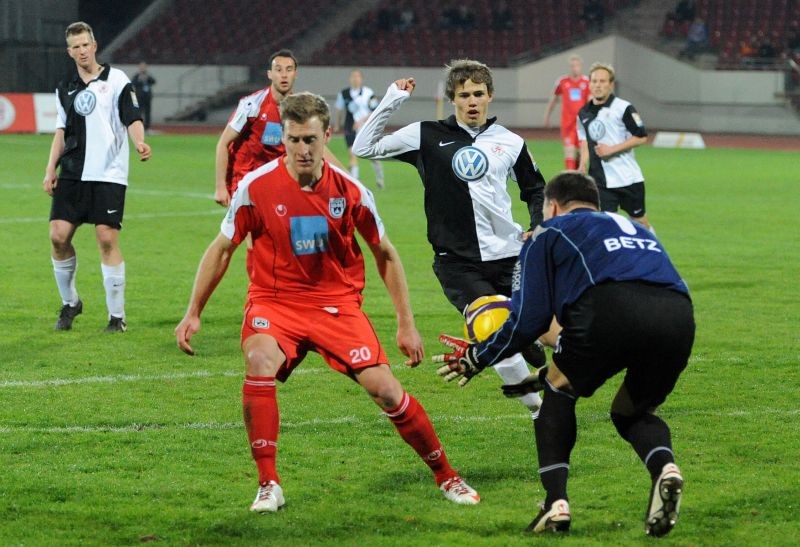 KSV Hessen - SSV Ulm 1846: Thorsten Bauer, Manuel Pforr, Rene Ochs