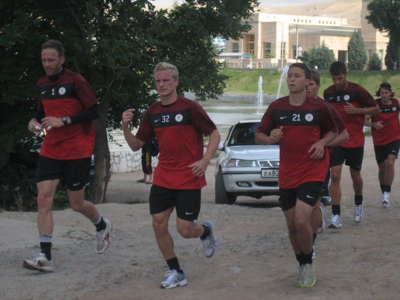 KSV Trainingslager Dushanbe/Tadschikistan: Lauf um den Komsomolzensee