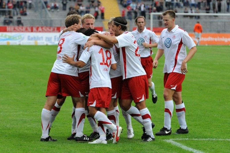 KSV Hessen - SpVgg Weiden: Jubel nach dem Tor