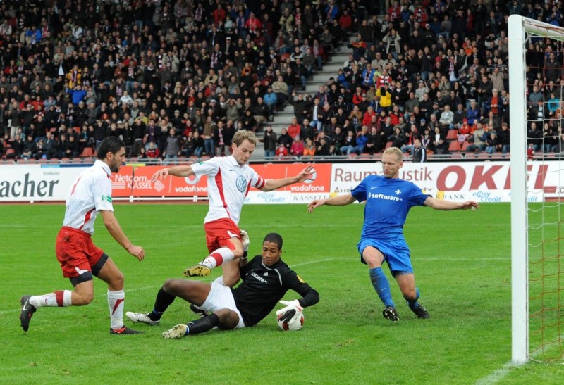 KSV Hessen - SV Darmstadt 98: Mentor Latifi, Enrico Gaede