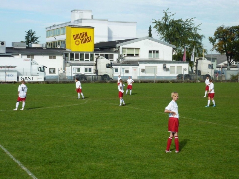 Germania Pfungstadt - KSV Hessen B-Juniorinnen 0:6 (0:2)