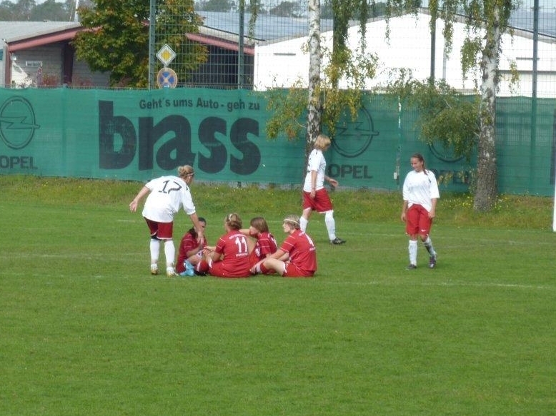 Germania Pfungstadt - KSV Hessen B-Juniorinnen 0:6 (0:2)