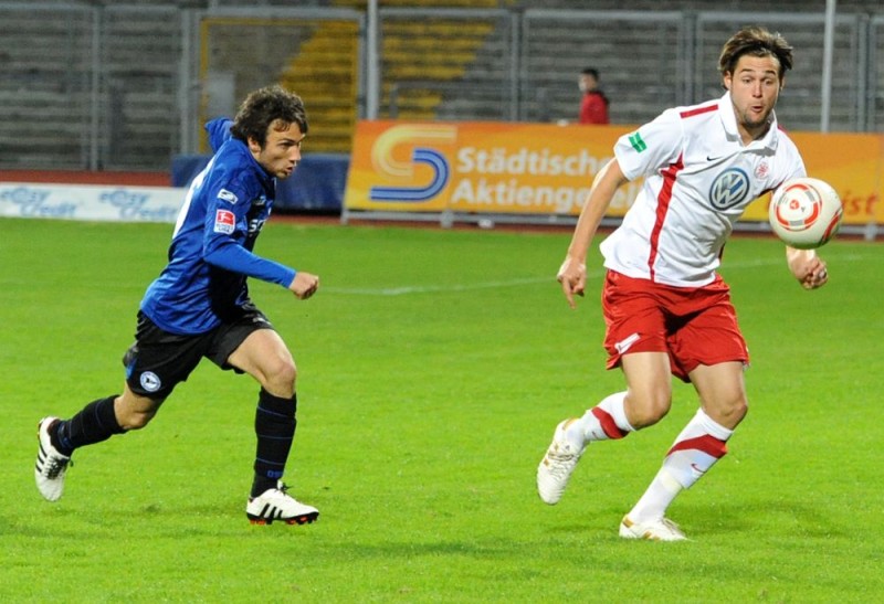 Impressionen KSV Hessen - Arminia Bielefeld: Simon Tüting