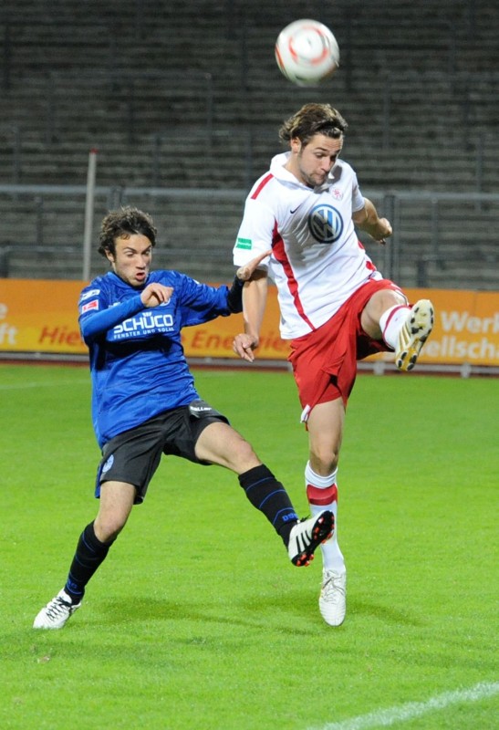 Impressionen KSV Hessen - Arminia Bielefeld: Simon Tüting