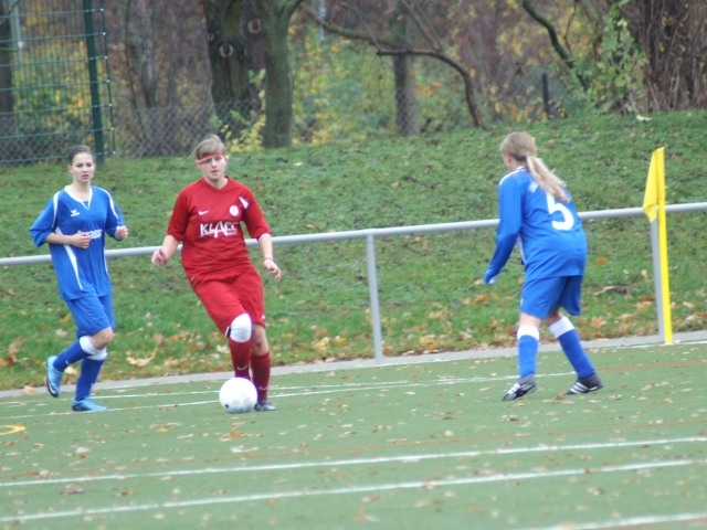 KSV B-Juniorinnen - JSG Altengronau / Jossa: Janine Fehr am Ball