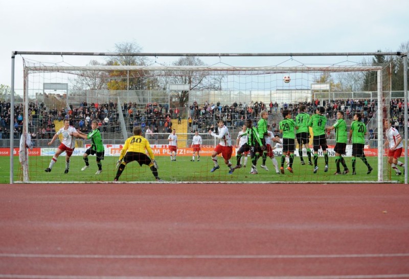 KSV Hessen - 1860 München II: Vor dem Münchener Tor