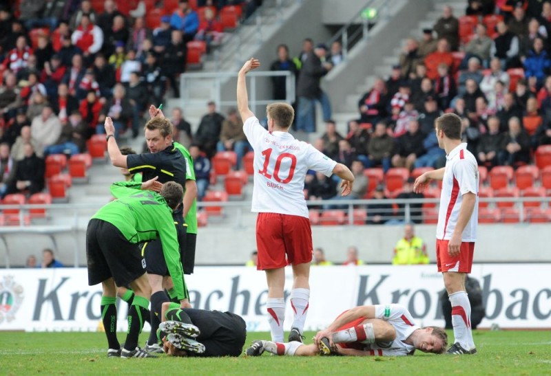 KSV Hessen - 1860 München II: Thorsten Bauer, Enrico Gaede, Tobias Damm