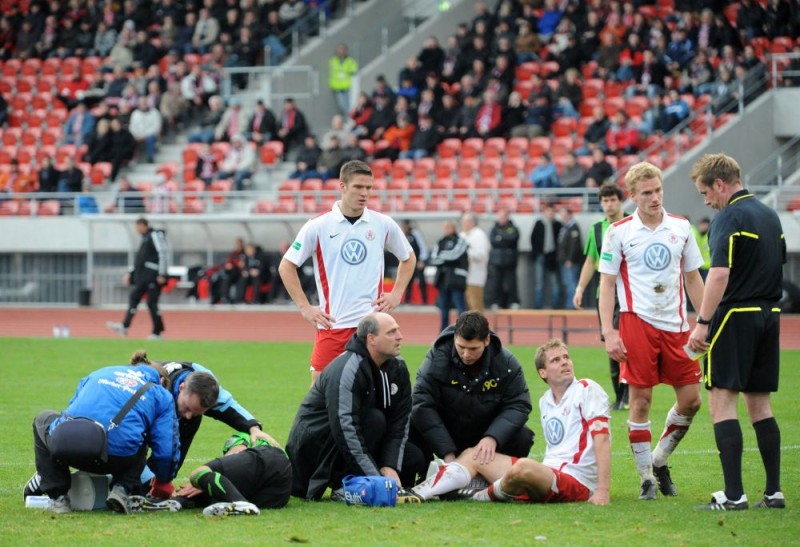 KSV Hessen - 1860 München II: Tobias Damm, Enrico Gaede, Sebastian Gundelach, Behandlung, Schiedsrichter