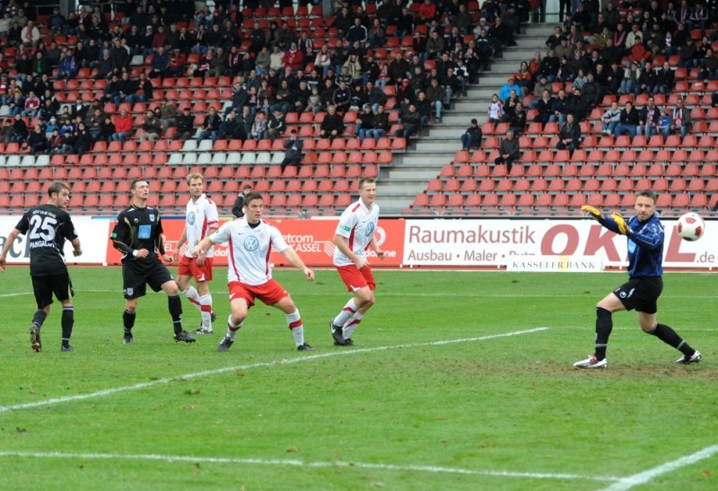 KSV Hessen - SSV Ulm 1846: Enrico Gaede, Tobias Damm, Thorsten Bauer