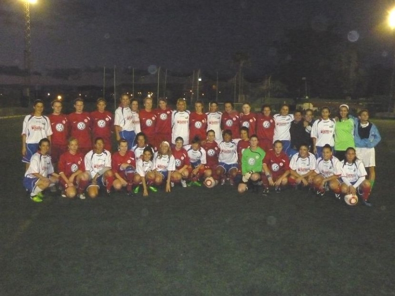 Frauen im Trainingslager auf Gran Canaria: Testspiel