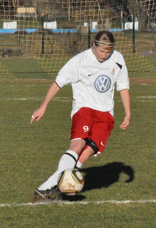 SG Landau/Wolfhagen - KSV Hessen Frauen 0:7 (0:4): Katharina Zech