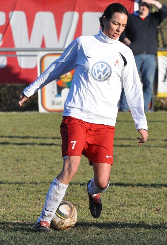 SG Landau/Wolfhagen - KSV Hessen Frauen 0:7 (0:4): Peggy Riedel