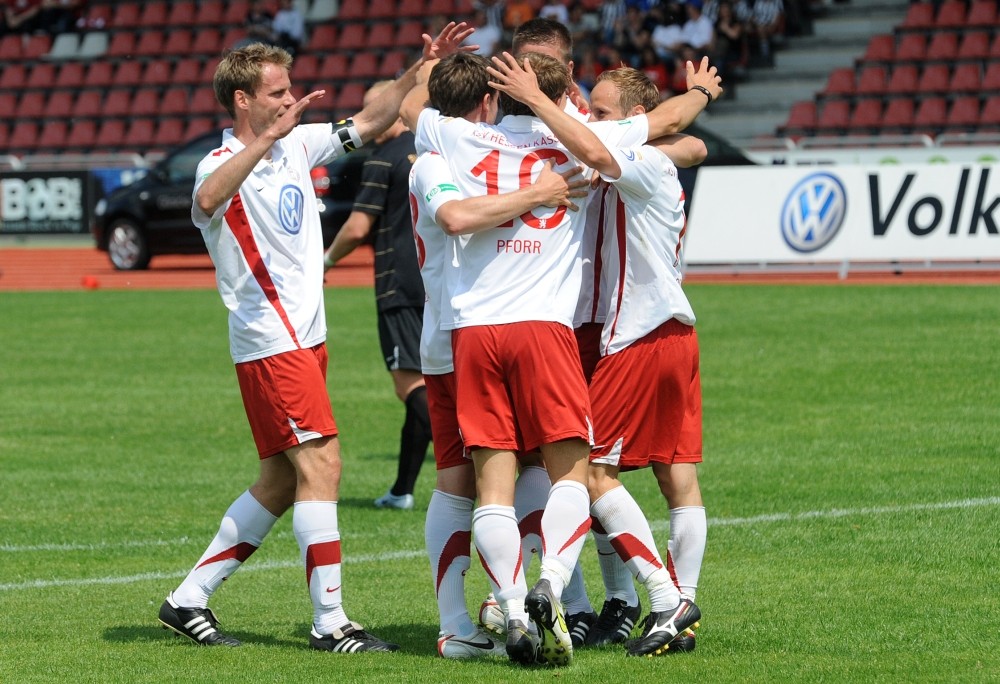 KSV Hessen - SV Wehen Wiesbaden II: Jubel