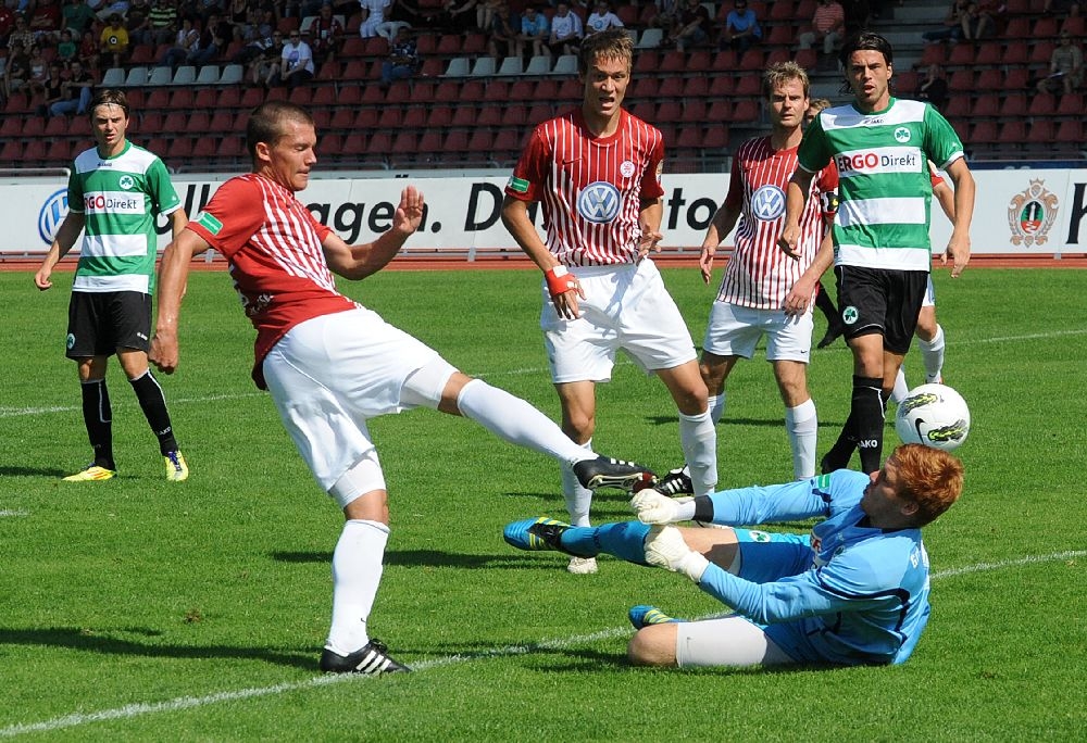 KSV Hessen - Greuther Fürth II: Patrick Wolf, Tim Knipping, Enrico Gaede