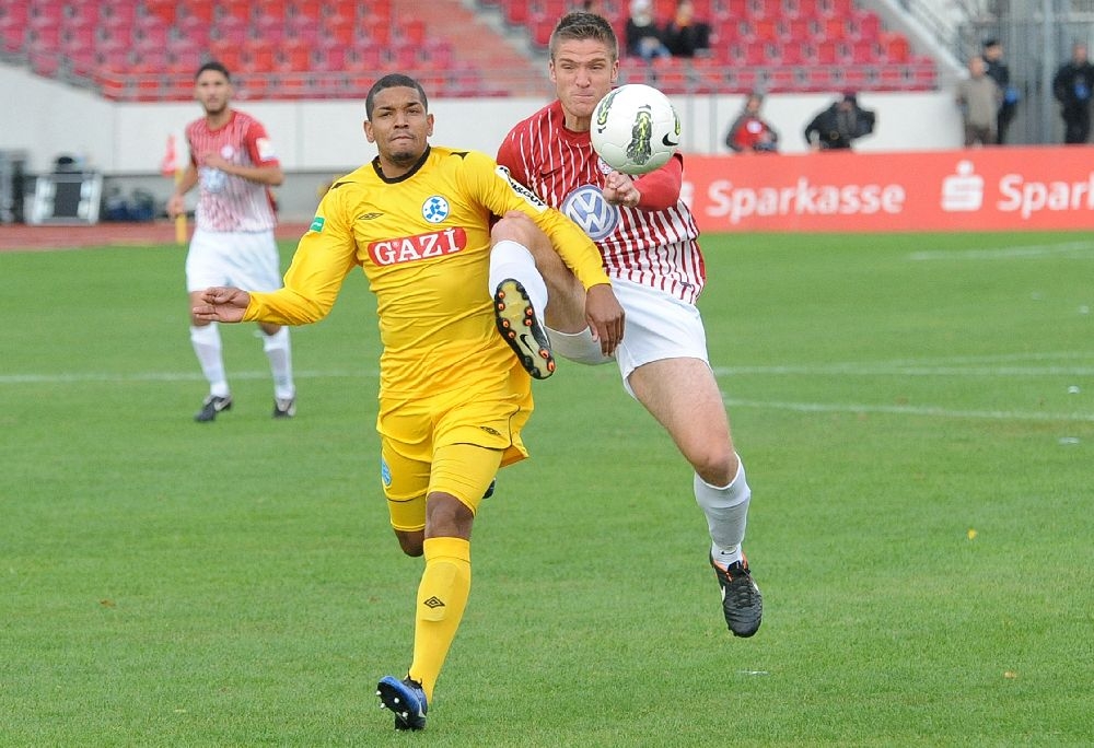 KSV Hessen - Stuttgarter Kickers: Tobias Damm