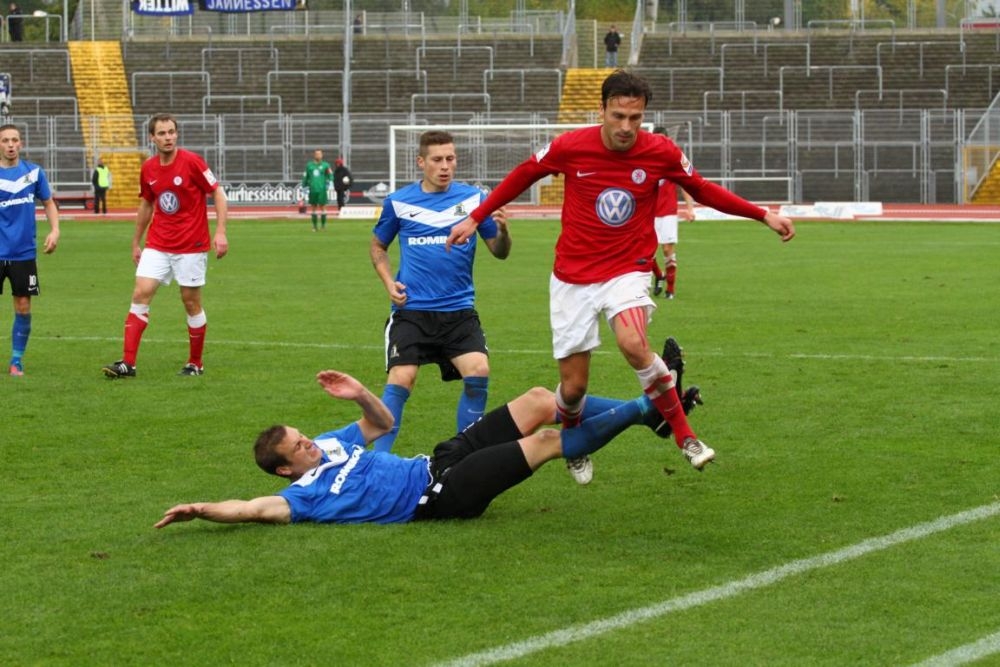 Tobias Becker, Enno Gaede
KSV- Eintracht Trier 0:2