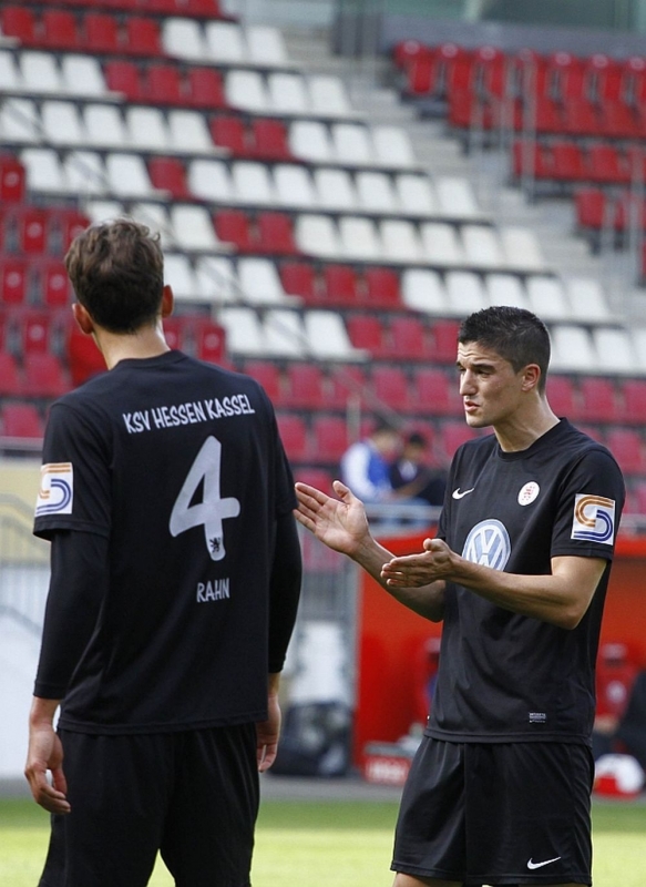 Stefan Müller und Matthias Rahn kurz vor dem Ausgleich zum 1:1